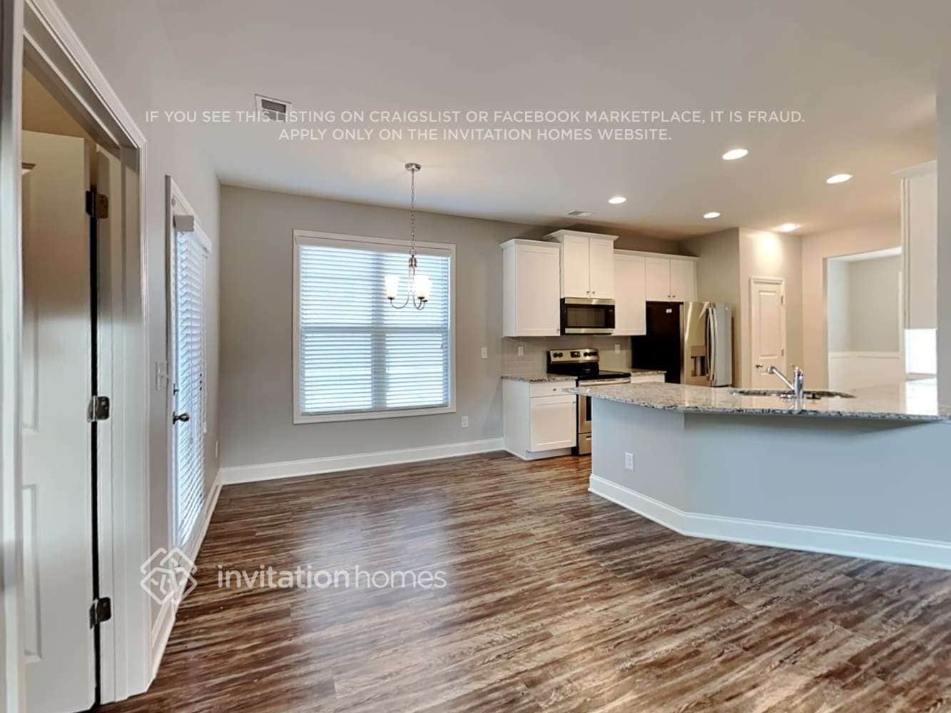 Building Photo - 240 Sage Dr