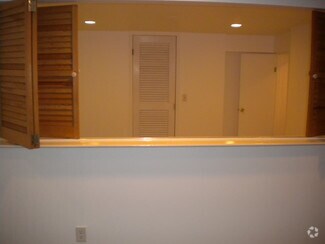 Building Photo - 173 Wolfpit Ave