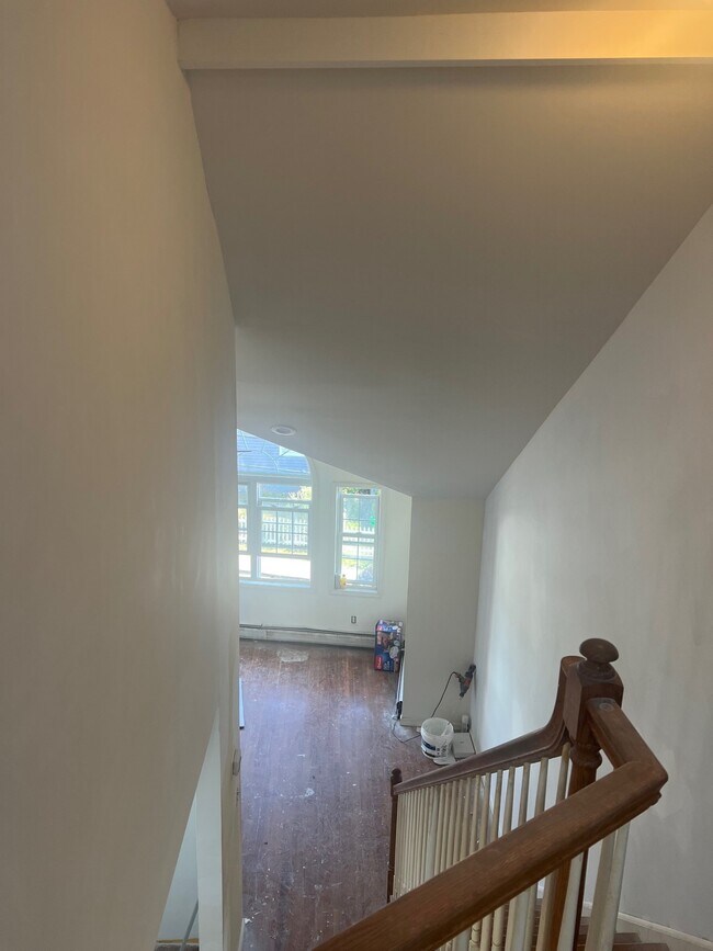 Building Photo - 121 Depew Ave