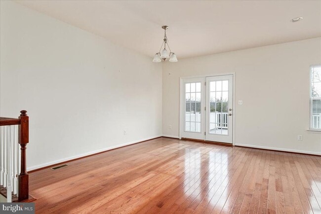 Building Photo - 139 Hornbeam Dr