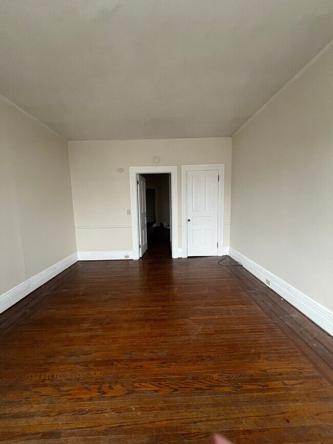 Building Photo - 1400 N 2nd St