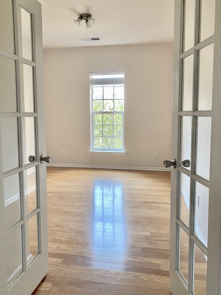 Building Photo - 14935 Santa Lucia Dr