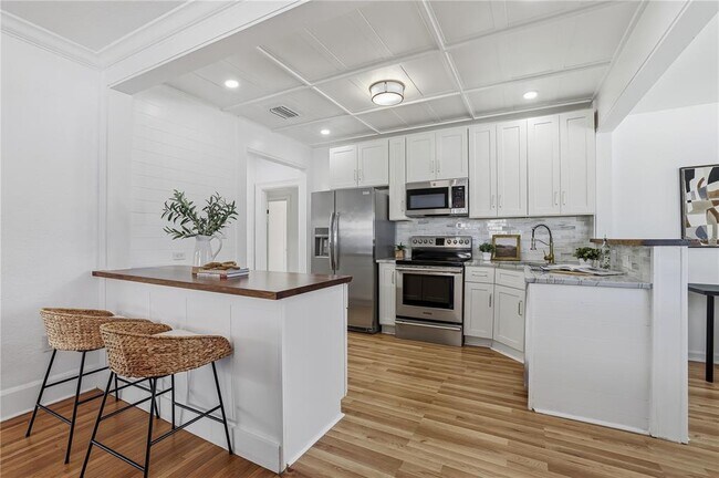 Building Photo - 918 45th St N