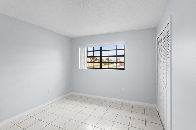 Building Photo - 13892 SW 25th Terrace