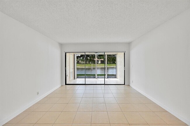 Building Photo - 2297 SW 15th St