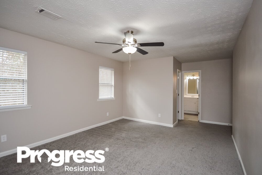 Building Photo - 7943 Taylor Cir