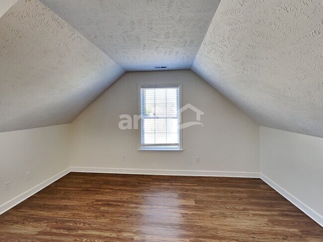 Building Photo - 515 Stetson Ct