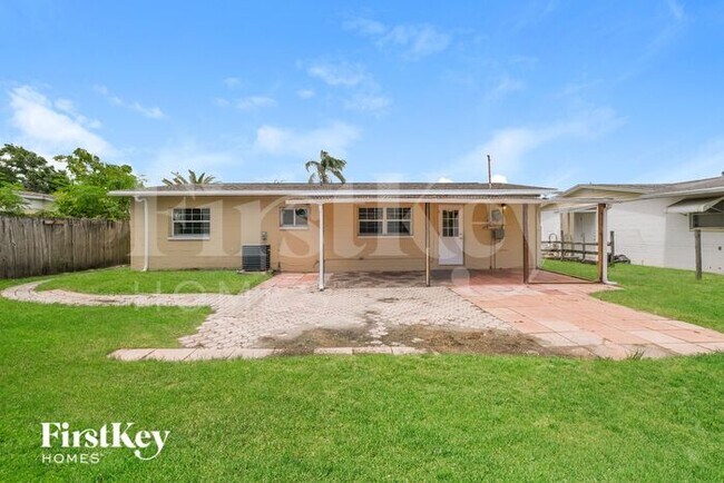 Building Photo - 5111 96th Terrace N