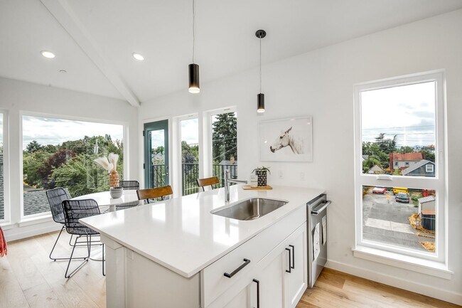 Interior Photo - Fremont Villas
