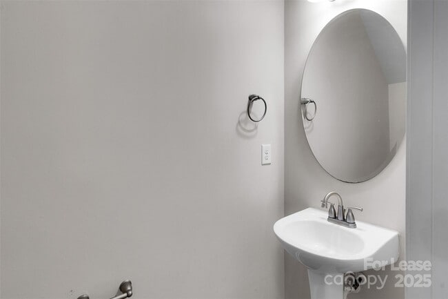 Building Photo - 11538 Ardrey Crest Dr