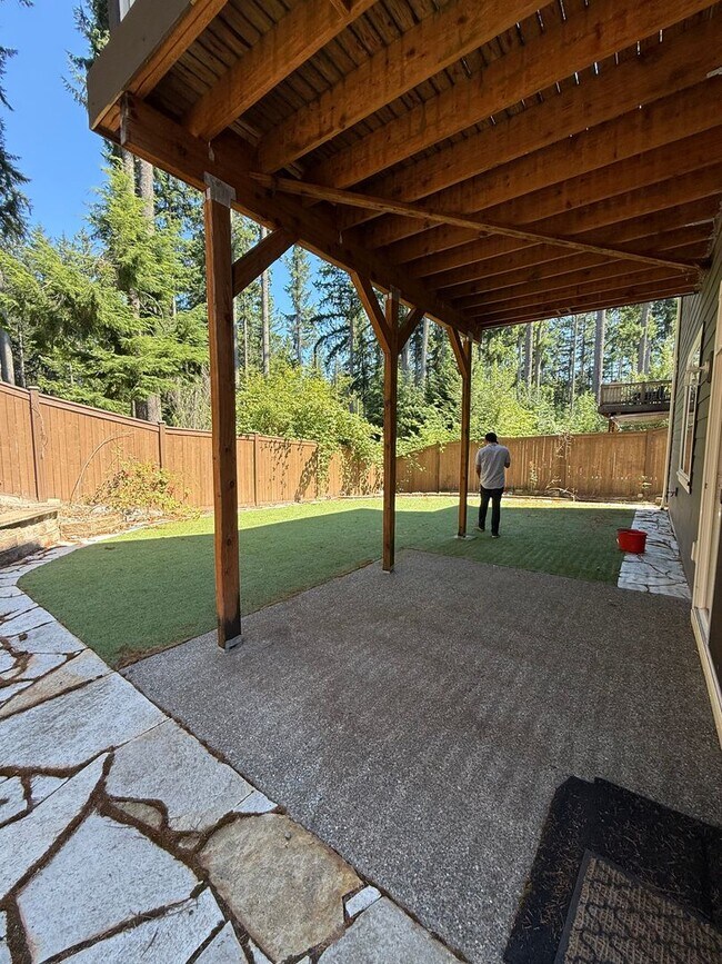 Building Photo - Spacious 3BR + Bonus Timber Creek Home for...