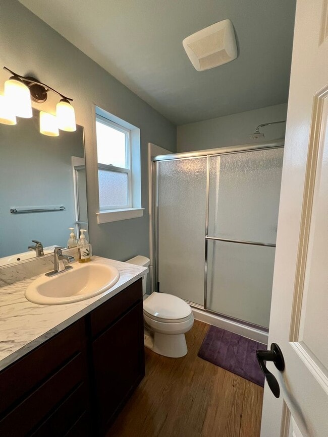 Building Photo - Waterfront 2 Bedroom Home in Ferndale!