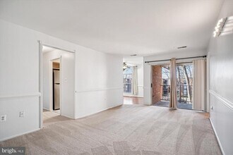 Building Photo - 3356 Woodburn Rd