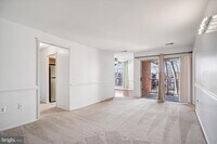 Building Photo - 3356 Woodburn Rd