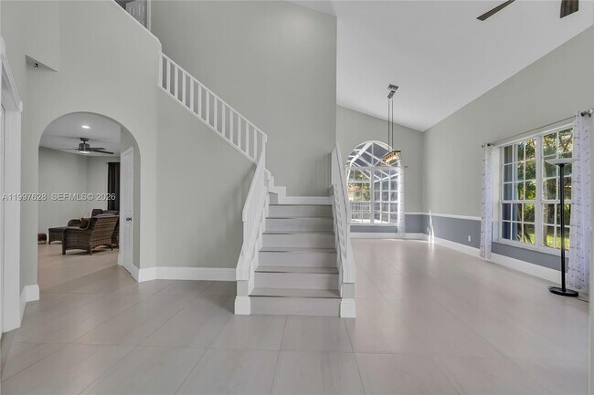 Building Photo - 10974 N Danbury Way