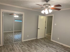 Building Photo - 9614 Greenwillow Dr
