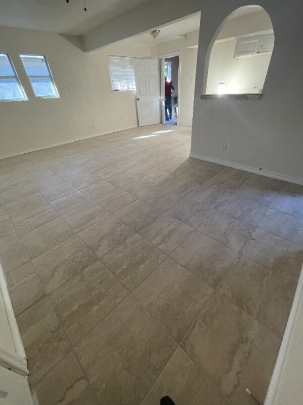 Building Photo - 2103 Mosher Ln