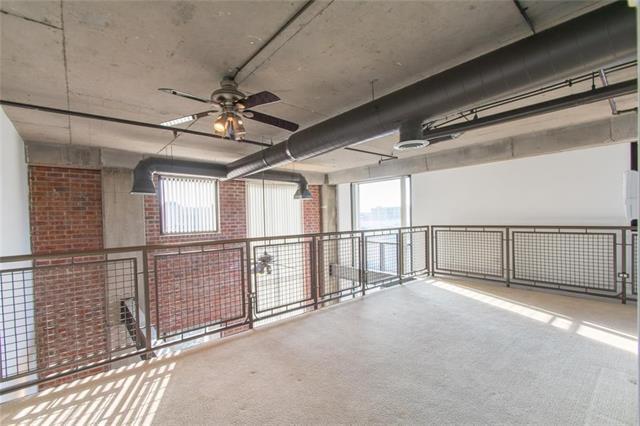 Building Photo - 3110 Thomas Ave