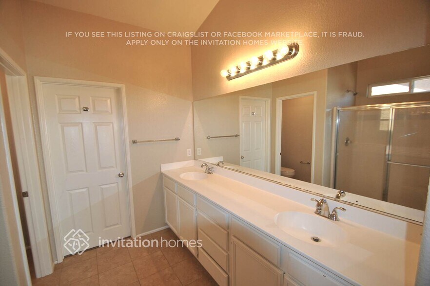 Building Photo - 38354 Falcon Ct
