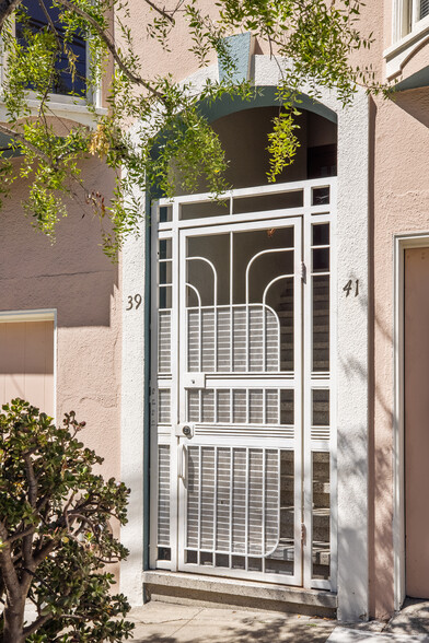 Building Photo - 41 Divisadero St