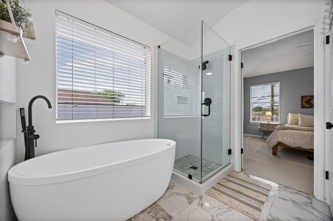 Building Photo - 408 Shep St