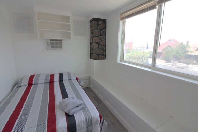 Building Photo - 803 Upson Dr