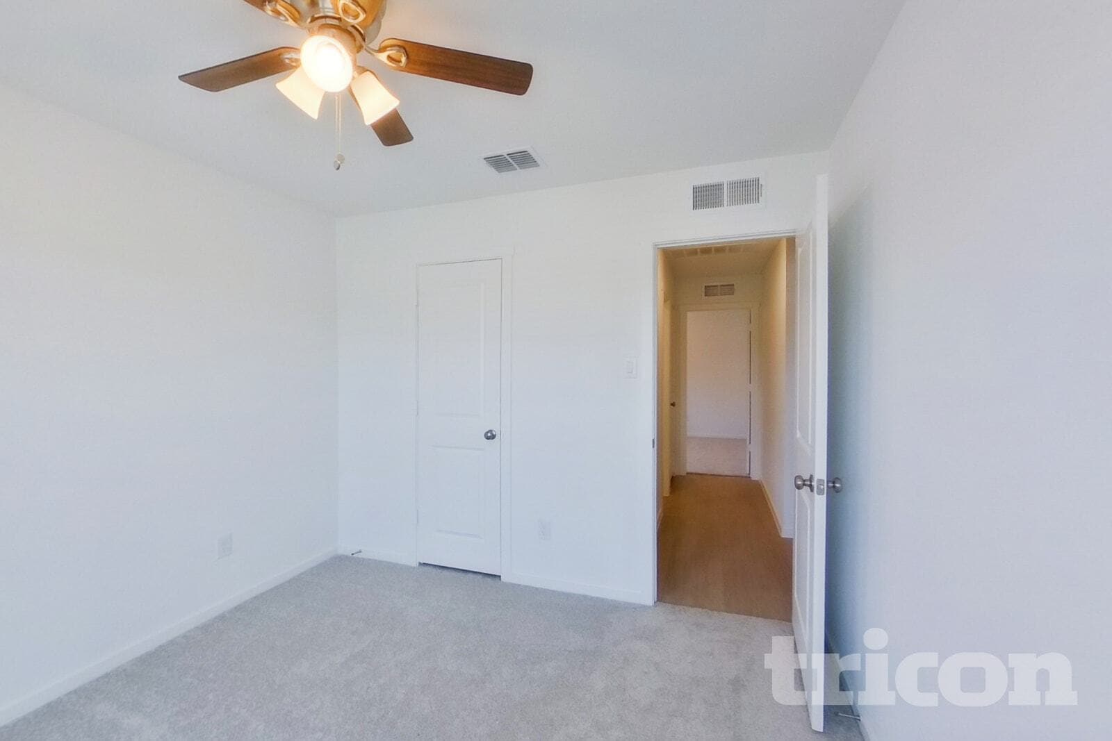 Building Photo - 807 Ginkgo Wy