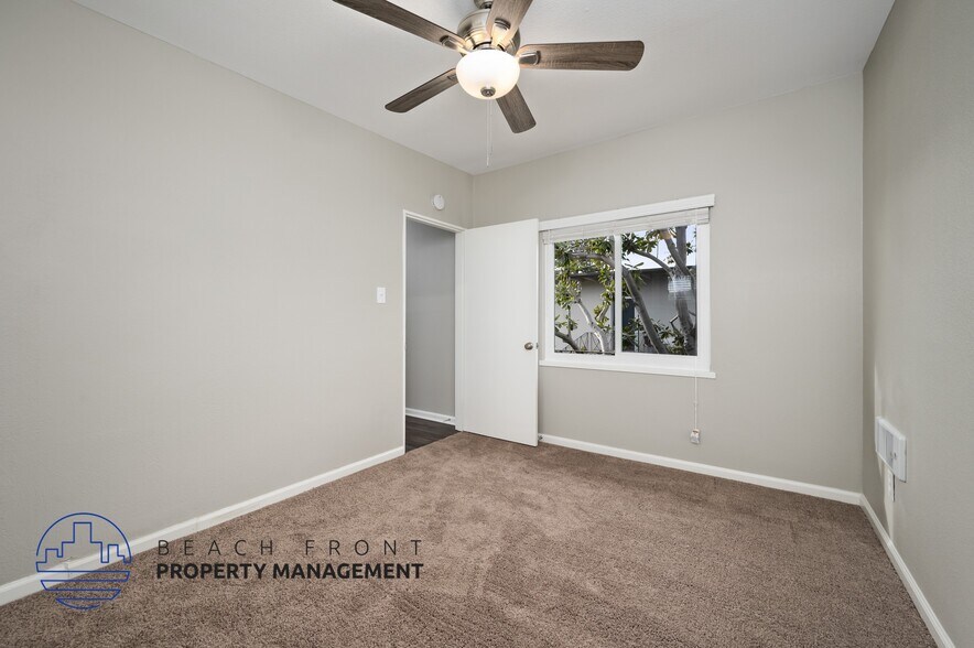 Building Photo - 374 Cypress Dr.