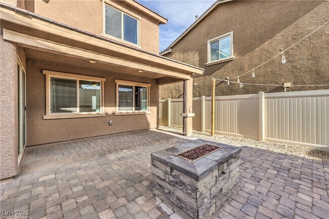 Building Photo - 4223 Wind Mesa Dr
