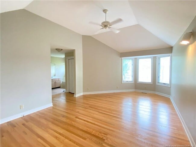 Building Photo - 26 Oak Landing