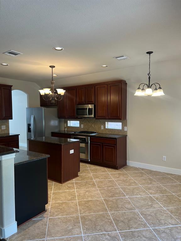 Building Photo - 3920 Harvey Penick Dr