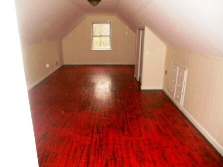 Building Photo - 528 Trenton Ave