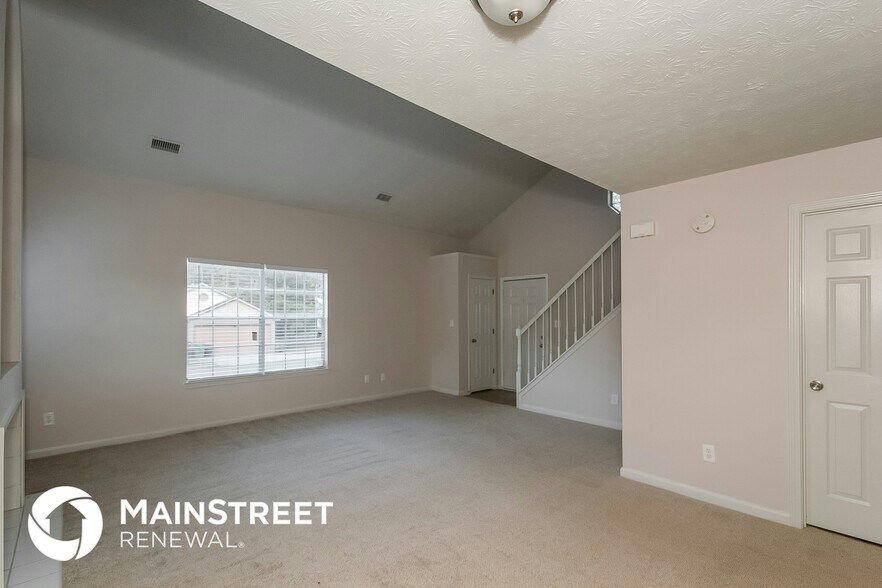 Building Photo - 2945 Woody Ct