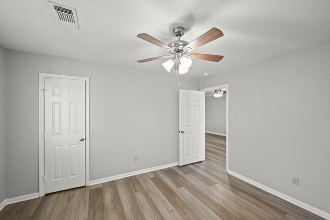 Building Photo - 14614 Hazy Ridge Ln