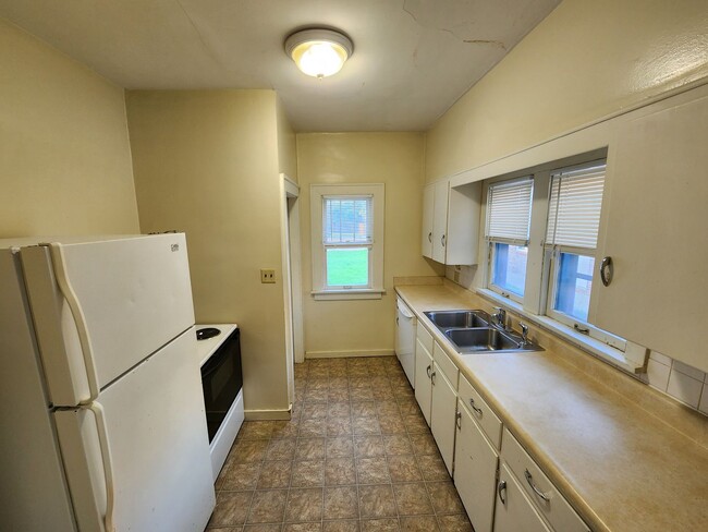 Building Photo - 3D Tour Available - Close to KSU Campus + ...