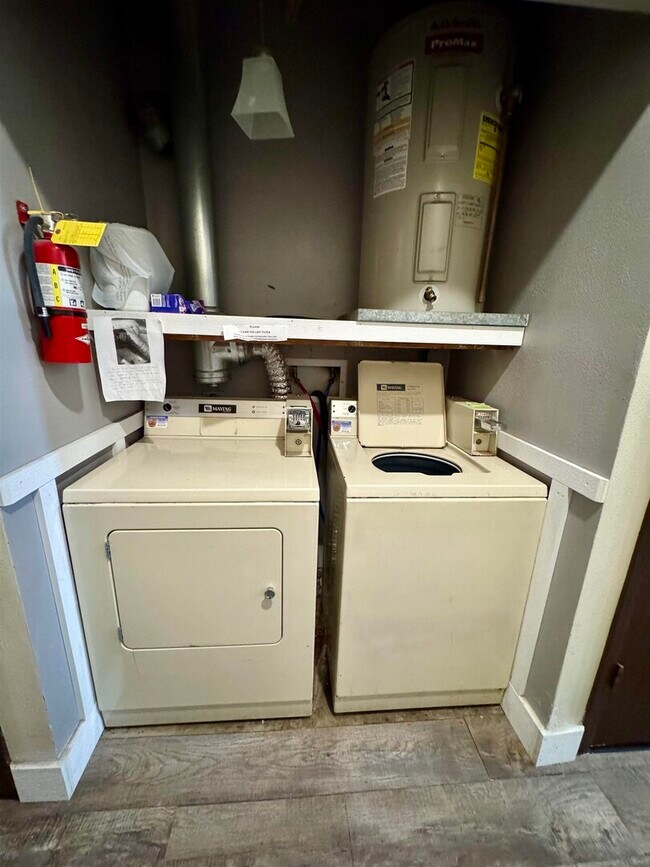 Building Photo - 1211 48th Ave