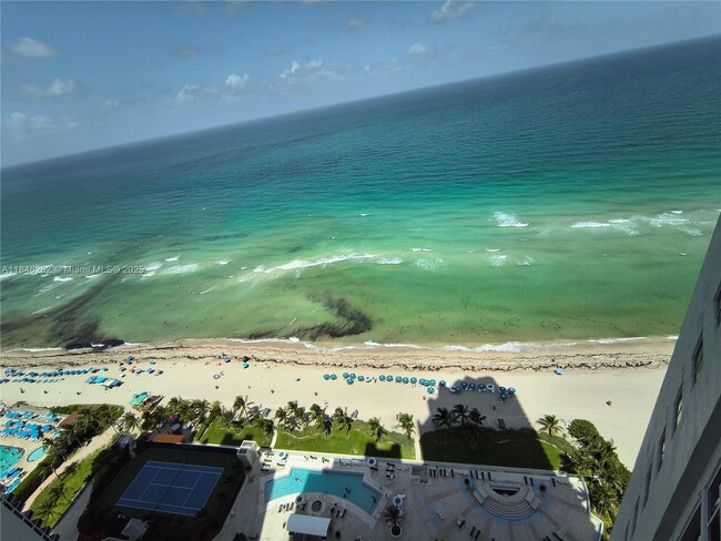 Building Photo - 19111 Collins Ave
