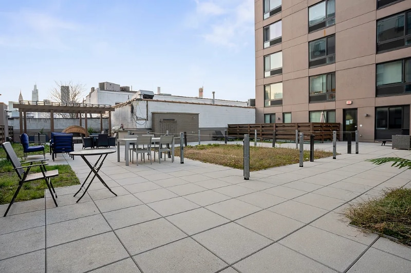 Building Photo - 44-72 11th St