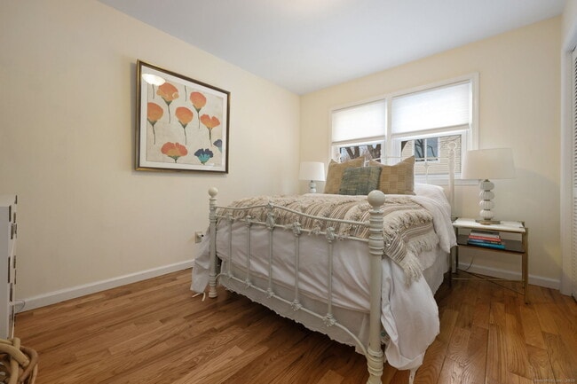 Building Photo - 318 Pine Creek Ave