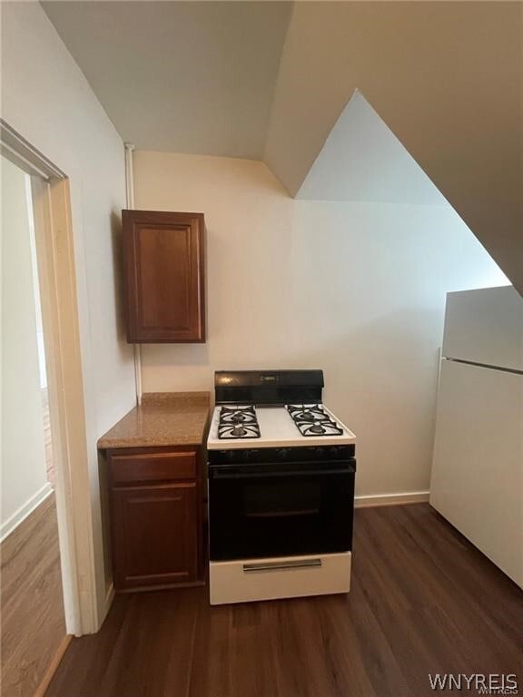 Building Photo - 1015 Elmwood Ave