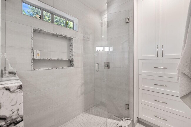 Building Photo - 42230 May Pen Rd