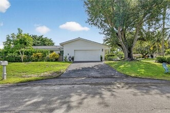 Building Photo - 7521 SW 165th Terrace