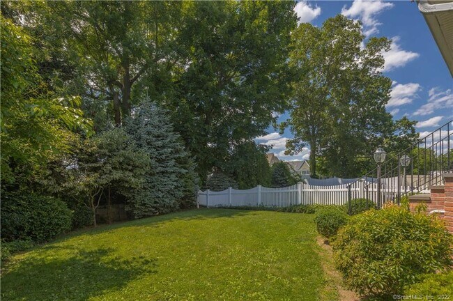 Building Photo - 34 Windy Knolls