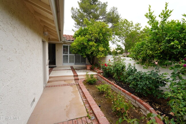 Building Photo - 2165 Crespi Ln