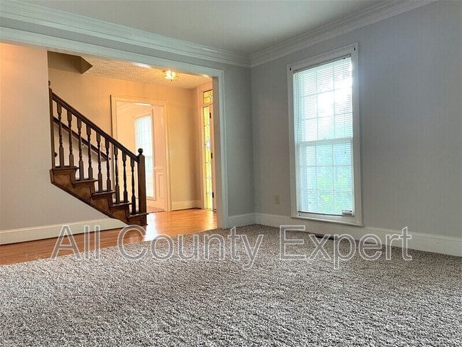 Building Photo - 2470 Valentines Ct