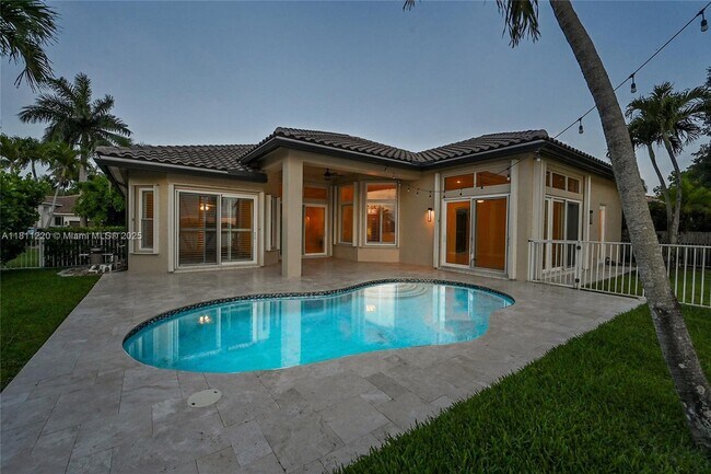 Building Photo - 512 NW 120th Dr