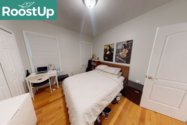 Building Photo - Furnished Private Bedroom in East Boston