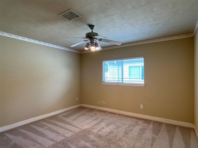 Building Photo - 11827 Edenstone Dr