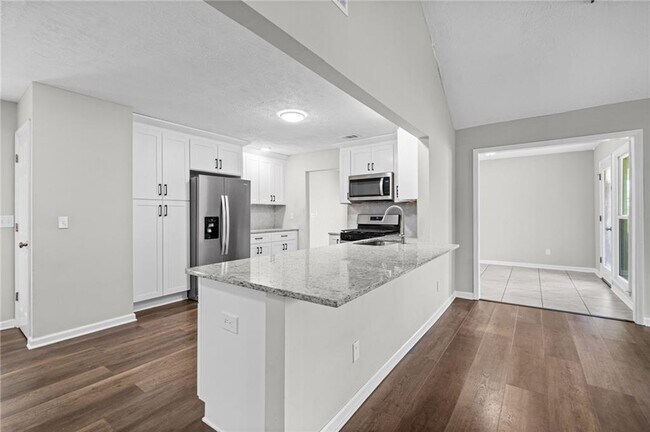 Building Photo - 1194 Meadow Oaks Dr NW
