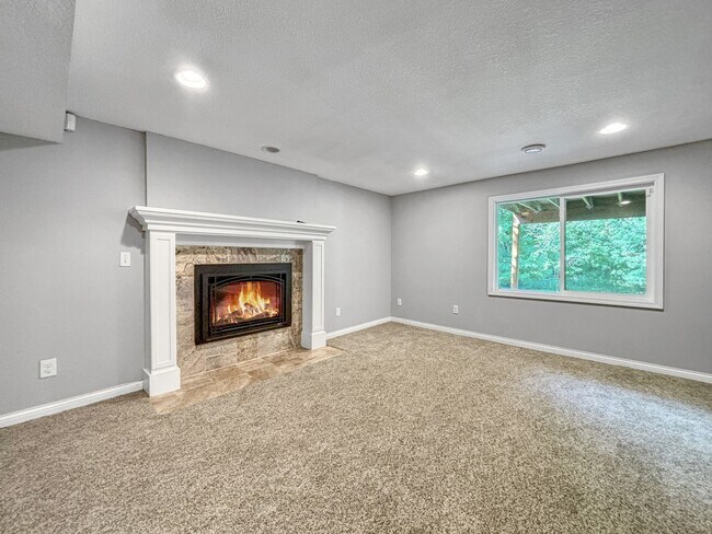 Building Photo - 3936 Avondale St